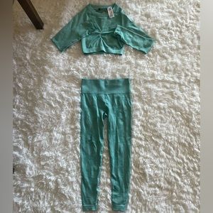 Gym shark workout set!